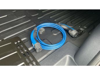 Ford Transit Courier E-Transit Courier 100kW 43kWh Trend Van Auto