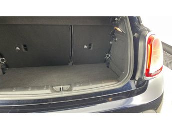 MINI Hatchback 1.5 Cooper Classic 3dr Auto Petrol Hatchback