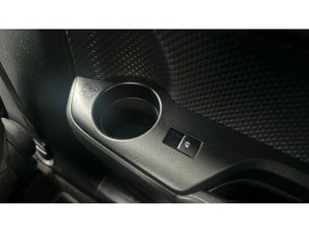 Toyota C-HR 1.8 Hybrid Design 5dr CVT Hybrid Hatchback