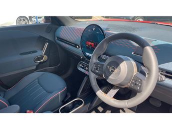MINI Aceman 135kW E Classic 43kWh 5dr Auto Electric Hatchback