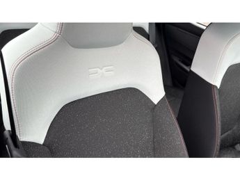 Dacia Spring 27kWh Expression 65 48kW 5dr Auto Electric Hatchback