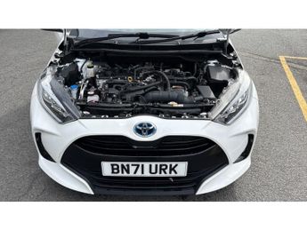 Toyota Yaris 1.5 Hybrid Design 5dr CVT Hybrid Hatchback