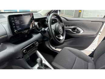 Toyota Yaris 1.5 Hybrid Design 5dr CVT Hybrid Hatchback