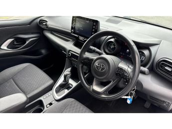 Toyota Yaris 1.5 Hybrid Design 5dr CVT Hybrid Hatchback