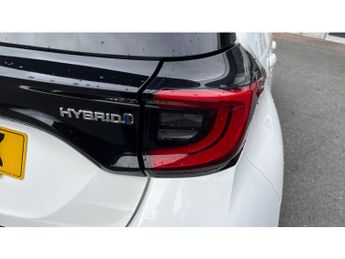 Toyota Yaris 1.5 Hybrid Design 5dr CVT Hybrid Hatchback