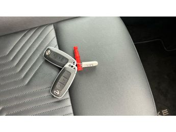 Nissan Juke 1.6 Hybrid Tekna 5dr Auto Hybrid Hatchback