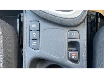 Toyota Yaris 1.5 Hybrid Icon 5dr CVT Hybrid Hatchback