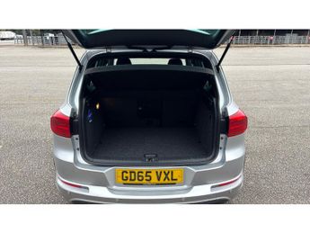 Volkswagen Tiguan 2.0 TDi BlueMotion Tech R-Line 5dr 150 DSG [NAV] Diesel Estate