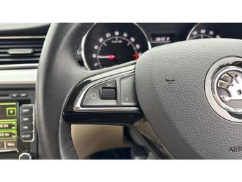 Skoda Superb 2.0 TDI CR 170 Elegance 5dr DSG Diesel Hatchback