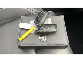 MG ZS 105kW Exclusive EV 45kWh 5dr Auto Electric Hatchback