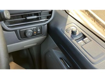 Ford Transit Custom E-320 L1 Rwd 100kW 65kWh H1 Van Limited Auto