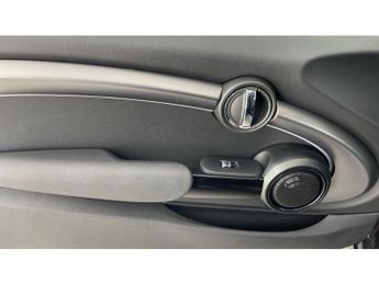 MINI Hatchback 2.0 Cooper S Exclusive 3dr Auto Petrol Hatchback