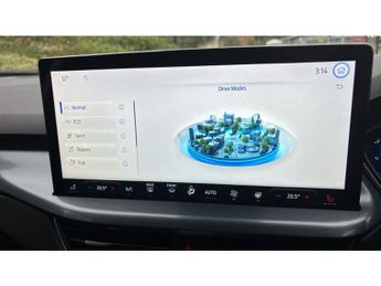 Ford Focus 1.0 EcoBoost Hybrid mHEV Active Vign 5dr Auto Petrol Hatchback