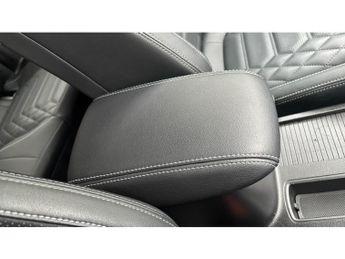 Ford Focus 1.0 EcoBoost Hybrid mHEV Active Vign 5dr Auto Petrol Hatchback