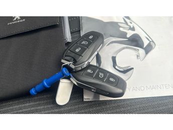 Peugeot 3008 1.6 Hybrid 225 Allure Premium 5dr e-EAT8 Estate