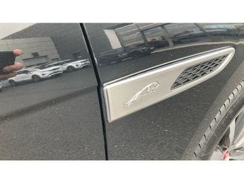 Jaguar F-Pace 2.0 D200 R-Dynamic SE 5dr Auto AWD Diesel Estate