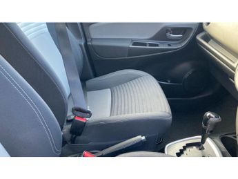 Toyota Yaris 1.5 Hybrid Icon Tech 5dr CVT Hybrid Hatchback