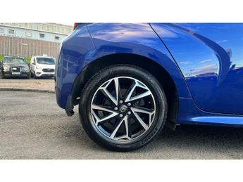 Toyota Yaris 1.5 Hybrid Design 5dr CVT [Panoramic Roof] Hybrid Hatchback