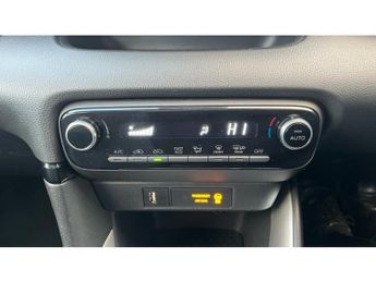 Toyota Yaris 1.5 Hybrid Design 5dr CVT [Panoramic Roof] Hybrid Hatchback