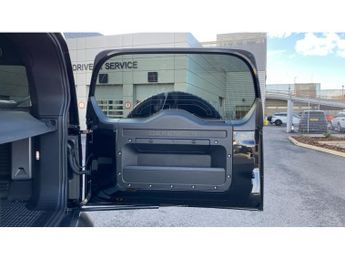 Land Rover Defender 3.0 D250 X-Dynamic S 90 3dr Auto Diesel Estate