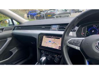 Volkswagen Passat 1.4 TSI PHEV GTE Advance 4dr DSG Saloon