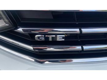 Volkswagen Passat 1.4 TSI PHEV GTE Advance 4dr DSG Saloon