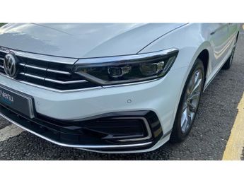 Volkswagen Passat 1.4 TSI PHEV GTE Advance 4dr DSG Saloon
