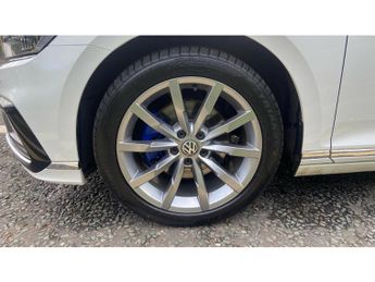 Volkswagen Passat 1.4 TSI PHEV GTE Advance 4dr DSG Saloon