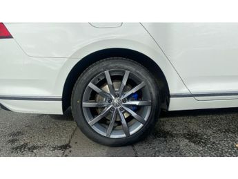 Volkswagen Passat 1.4 TSI PHEV GTE Advance 4dr DSG Saloon