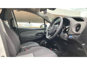 Toyota Yaris 1.5 Hybrid Icon Tech 5dr CVT Hybrid Hatchback
