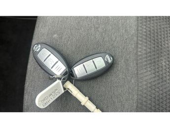 Nissan Qashqai 1.3 DiG-T MH 158 Premiere Edition 5dr Xtronic Petrol Hatchback