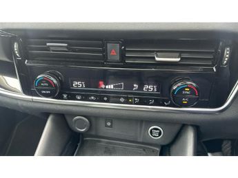 Nissan Qashqai 1.3 DiG-T MH 158 Premiere Edition 5dr Xtronic Petrol Hatchback