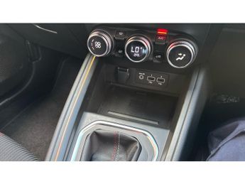 Renault Clio 1.6 E-TECH Hybrid 140 RS Line 5dr Auto Hybrid Hatchback