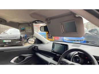 Toyota Yaris 1.5 Hybrid Design 5dr CVT Hybrid Hatchback