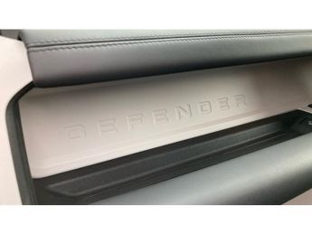 Land Rover Defender 90 Diesel 3.0 D250 Hard Top X-Dynamic HSE Auto [3 Seat]
