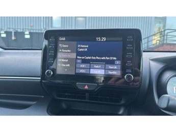 Toyota Yaris 1.5 Hybrid Design 5dr CVT Hybrid Hatchback
