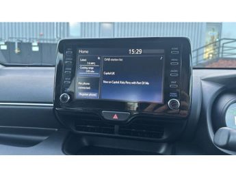 Toyota Yaris 1.5 Hybrid Design 5dr CVT Hybrid Hatchback