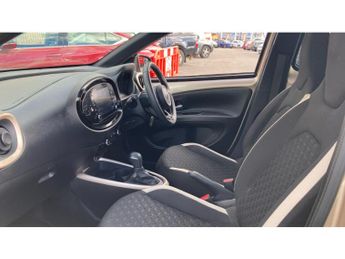 Toyota Aygo X 1.0 VVT-i Edge 5dr Auto [Parking] Petrol Hatchback