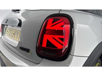 MINI Hatchback 135kW Cooper S Level 2 33kWh 3dr Auto Electric Hatchback
