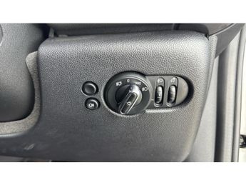 MINI Hatchback 135kW Cooper S Level 2 33kWh 3dr Auto Electric Hatchback