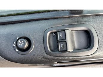 Ford Transit Custom 320 L1 Diesel Fwd 2.0 EcoBlue 130ps Low Roof D/Cab Limited Van A