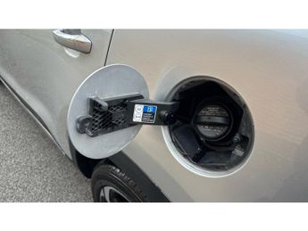 MG HS 1.5 T-GDI Trophy 5dr DCT Petrol Hatchback