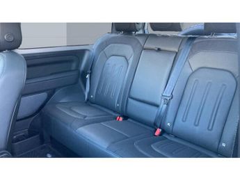 Land Rover Defender 2.0 P300 X-Dynamic HSE 90 3dr Auto Petrol Estate