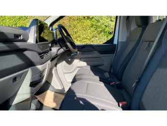 Ford Transit Custom 320 L2 Petrol Fwd 2.5 PHEV 232ps H1 Van Limited Auto