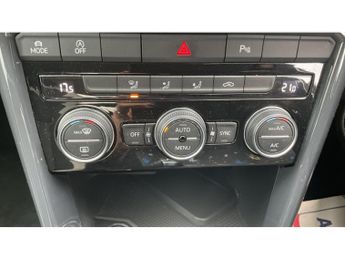 Volkswagen T-Roc 1.5 TSI EVO SEL 5dr DSG Petrol Hatchback