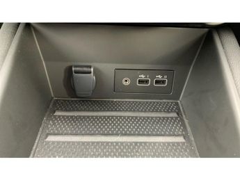 Renault Captur 1.6 E-Tech full hybrid 145 Engineered 5dr Auto Hybrid Hatchback