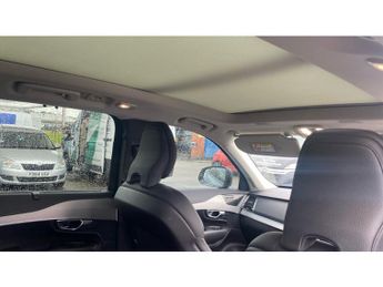 Volvo XC90 2.0 B5P [250] Plus Dark 5dr AWD Geartronic Petrol Estate