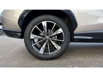 MG HS 1.5 T-GDI Trophy 5dr DCT Petrol Hatchback