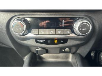 Nissan Juke 1.0 DiG-T 114 N-Connecta 5dr DCT Petrol Hatchback