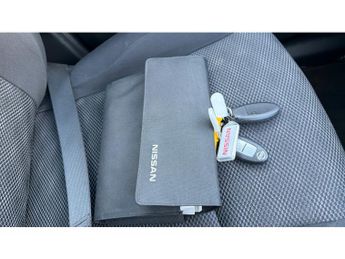 Nissan Qashqai 1.2 DiG-T N-Connecta 5dr Xtronic Petrol Hatchback